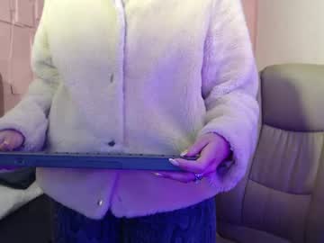 valentina_red18