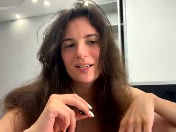 hollymonica