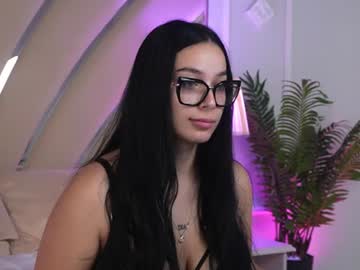 julisse_joy