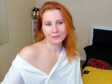 seductive_foxy_