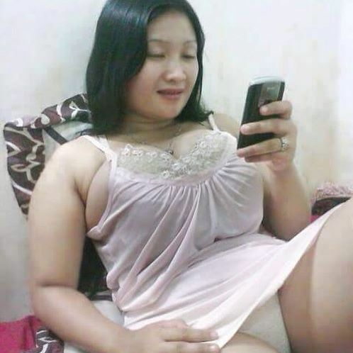 Sitting Pantyshot And Big Tits Out — 43