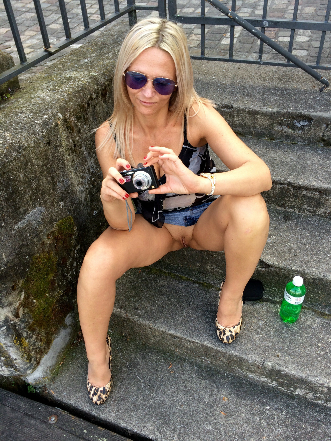 Mature Slut Market — 33