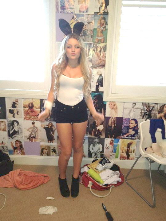 Catgirls/Bunny girls — 31
