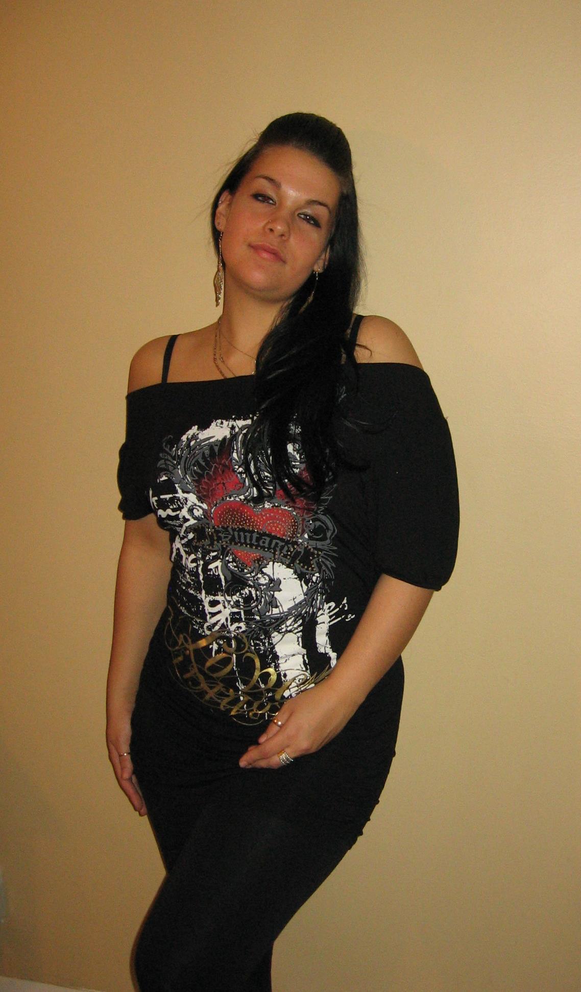 hot tattooed gril — 22