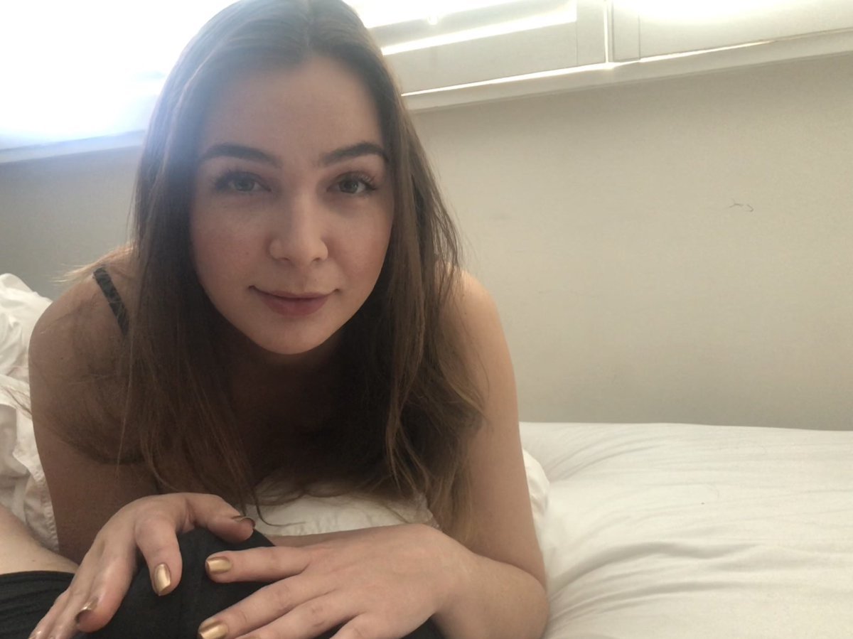 Sexy petite blonde (Blair Williams) — 11