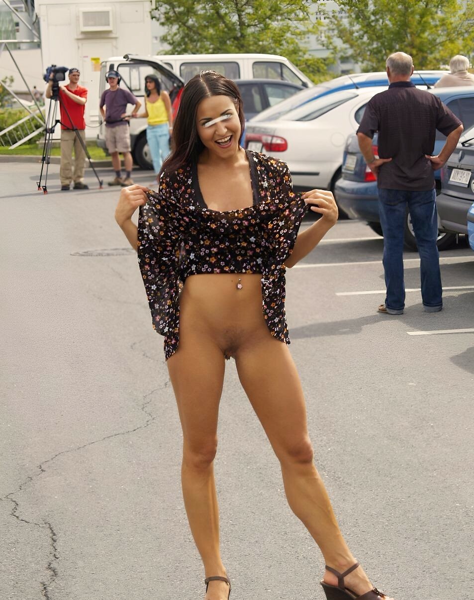 Thays public flashing exhibitionist sexy wife — 14