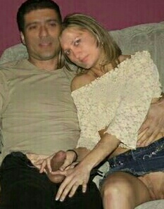 Mi mujer exhibicionista y dos de sus buenas amigas — 9