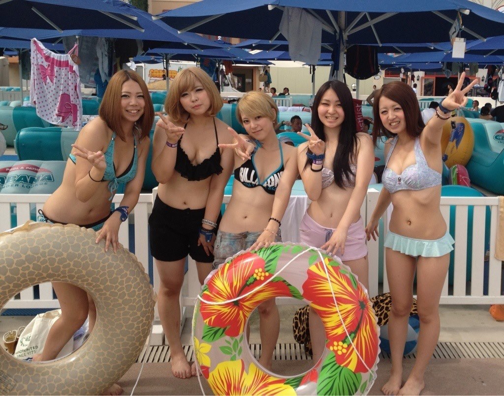 Japanese Bikini Girls — 23