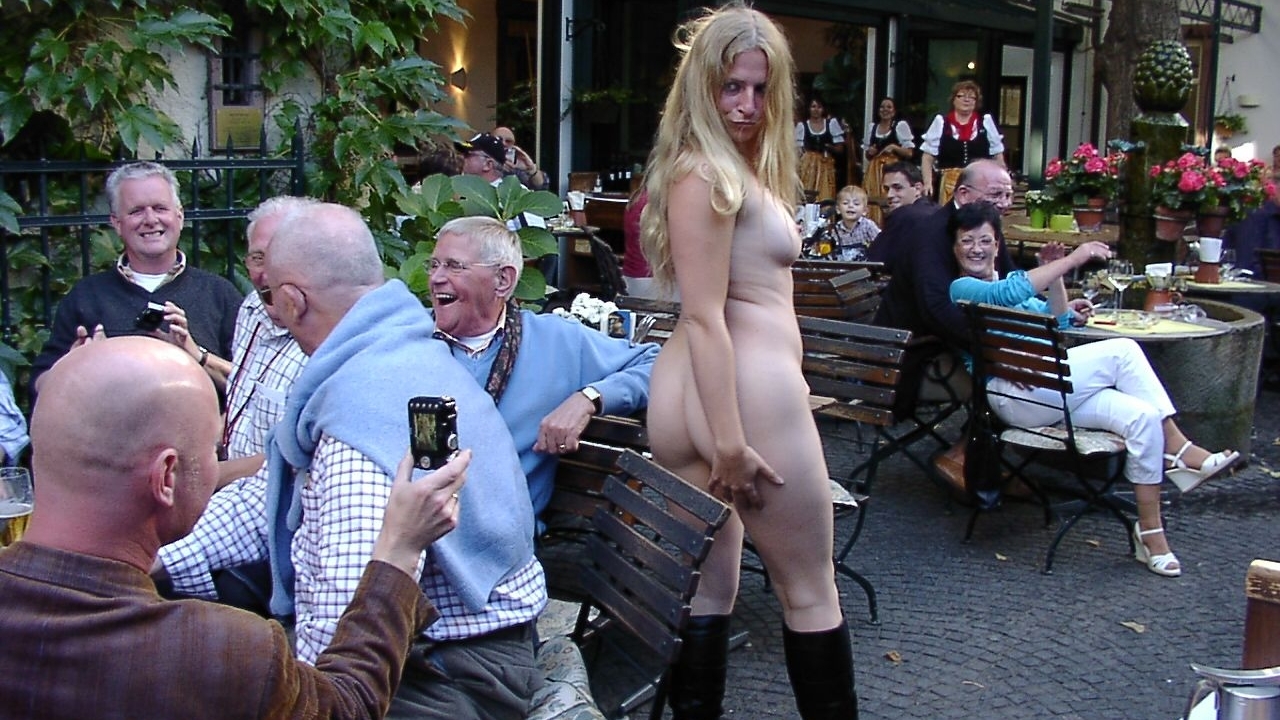 Fully Nude In Public — 16