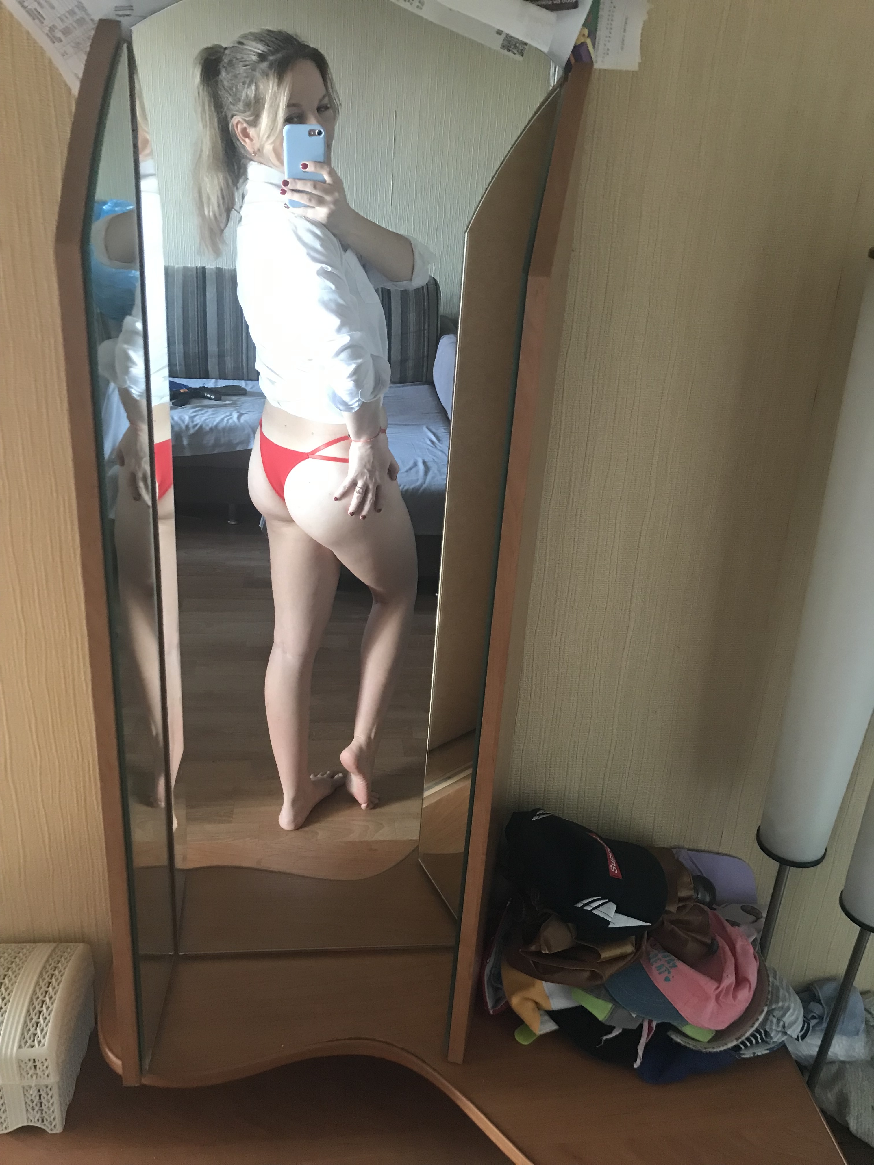 Russian Beauty — 32