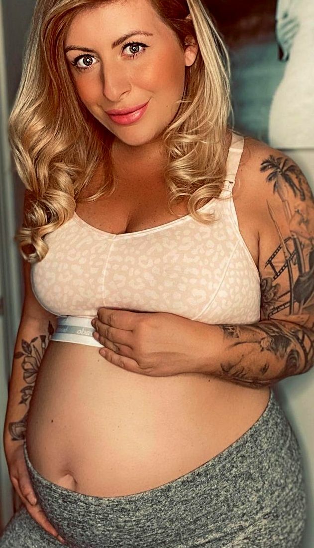 Curvy british milf loves to pose and tease — 8