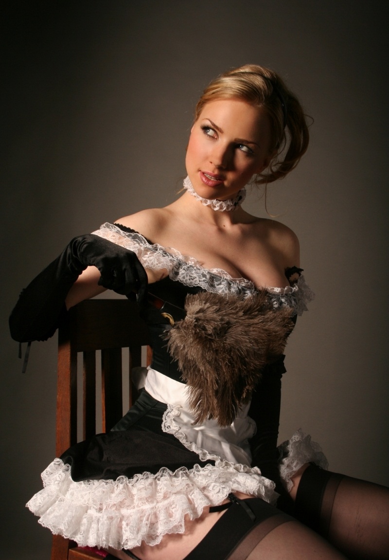 French maids — 11