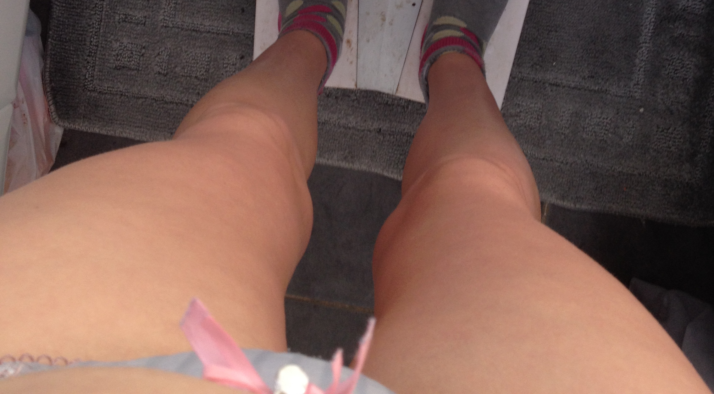 British girls showing their sexy legs — 6